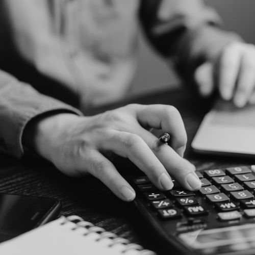 Instrumentos Orçamentários: Lei Orçamentária Anual (LOA) e Lei de Diretrizes Orçamentárias (LDO)